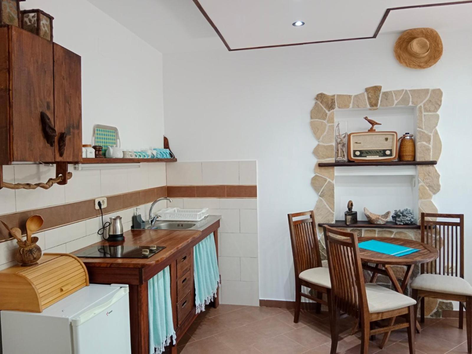 Mirta Apartments Family Farm Budva Exterior photo